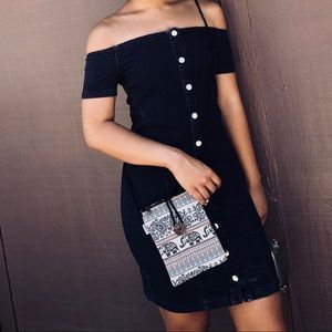 NEW! Wallet/phone/key/crossbody mini bag.